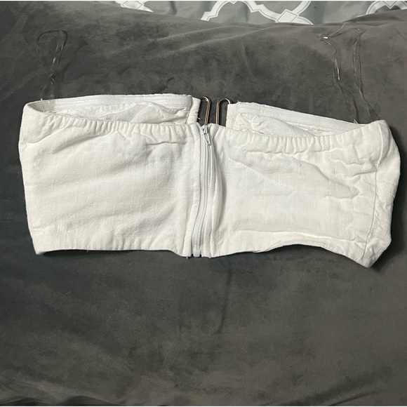 Fashion Nova Under-Bust Crop Top - Picture 7 of 8